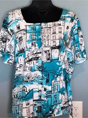 Alfred Dunner Teal & White Illustrated Building Print Blouse